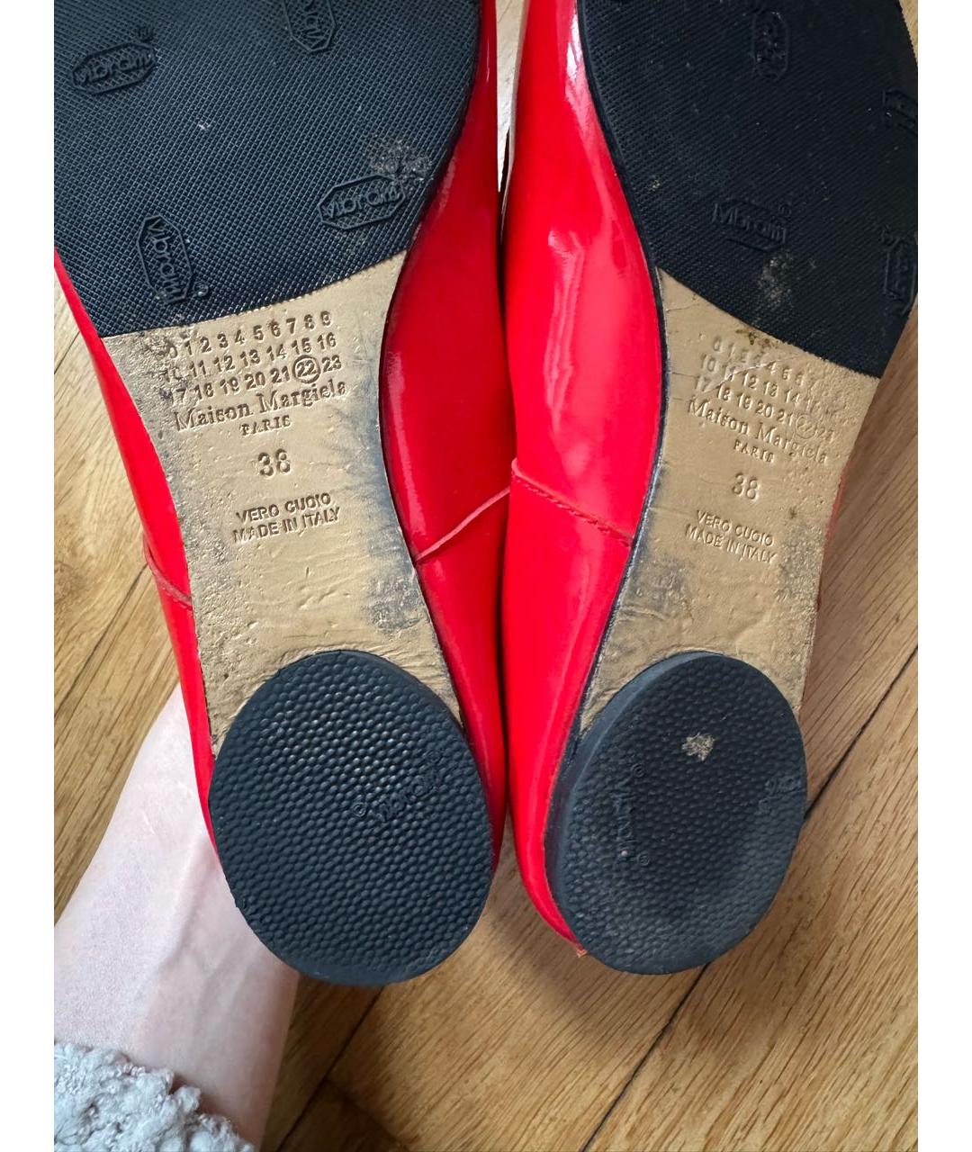 MAISON MARGIELA Красные балетки из лакированной кожи, фото 7