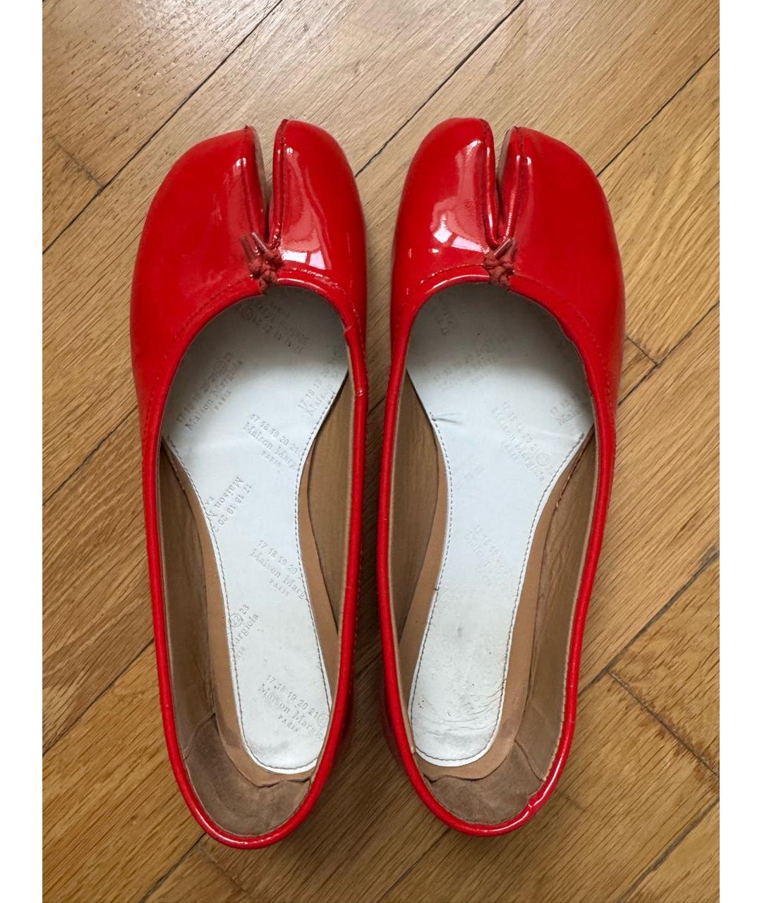 MAISON MARGIELA Красные балетки из лакированной кожи, фото 4