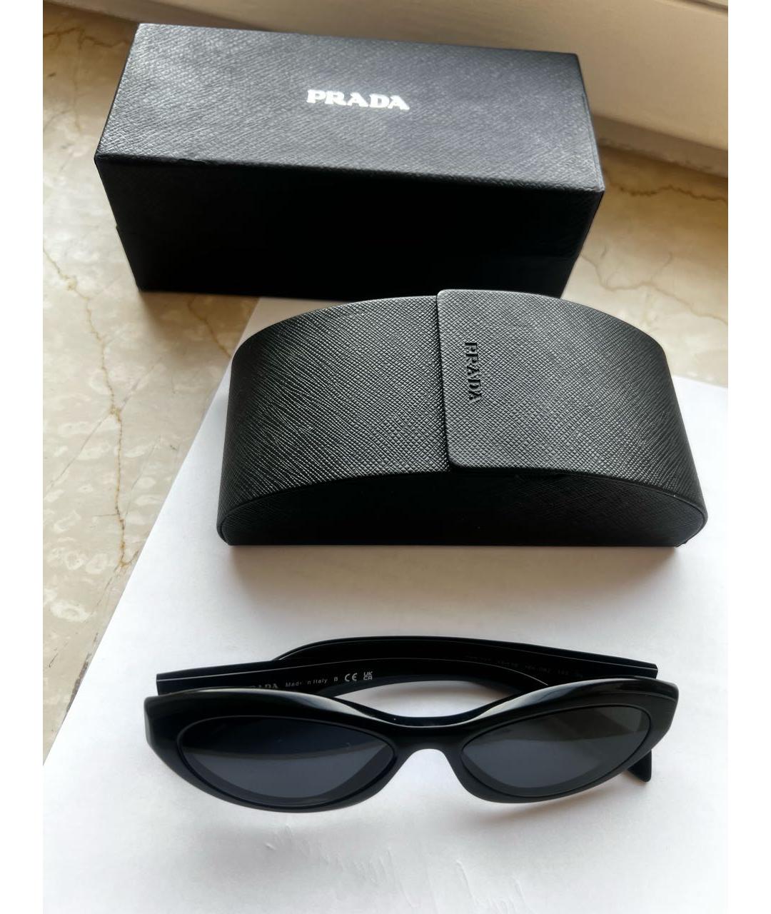 PRADA Черные пластиковые солнцезащитные очки, фото 3