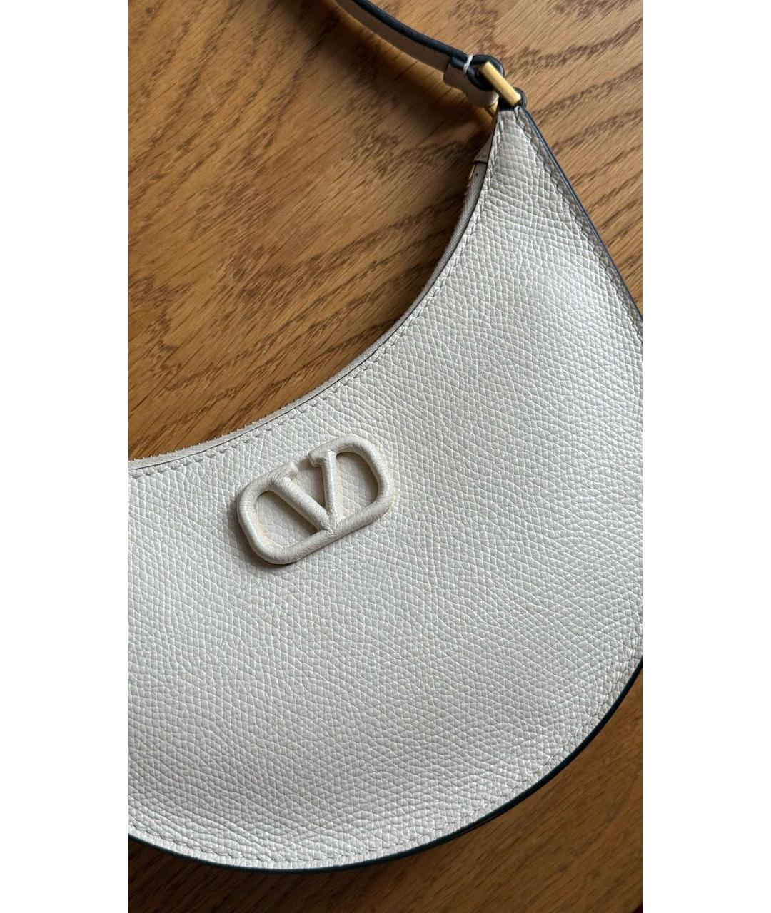 VALENTINO Белая кожаная сумка с короткими ручками, фото 3