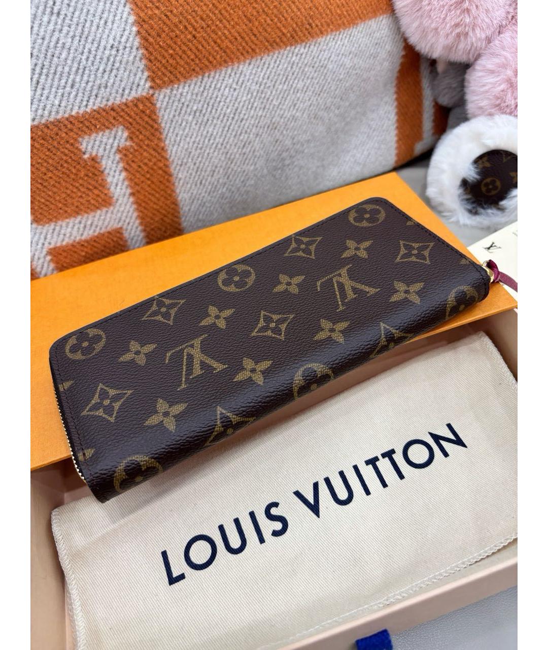 LOUIS VUITTON Коричневый кошелек, фото 5
