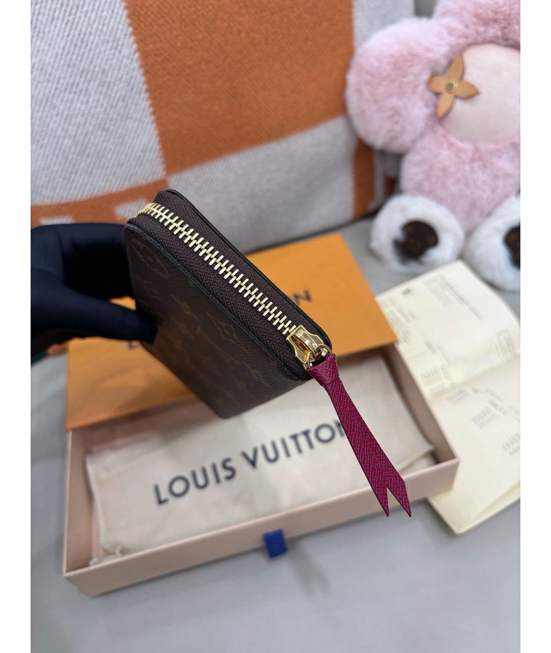 LOUIS VUITTON Коричневый кошелек, фото 3