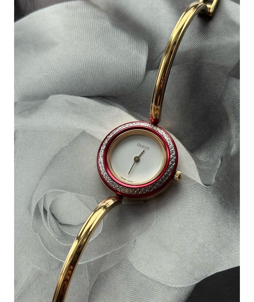 GUCCI Золотые пластиковые часы, фото 2