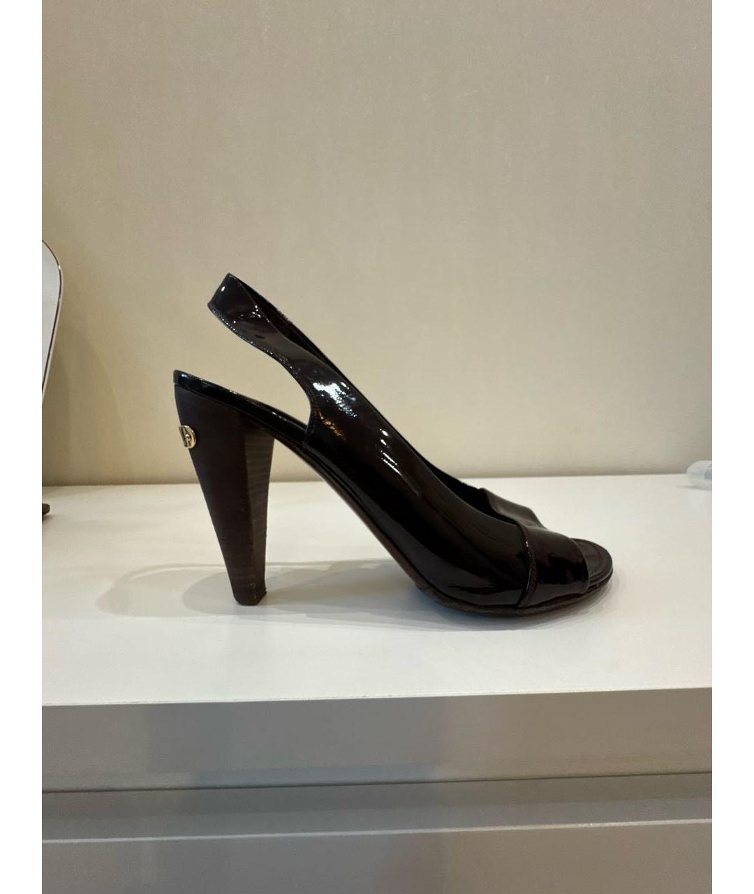 LOUIS VUITTON Бордовые босоножки из лакированной кожи, фото 7