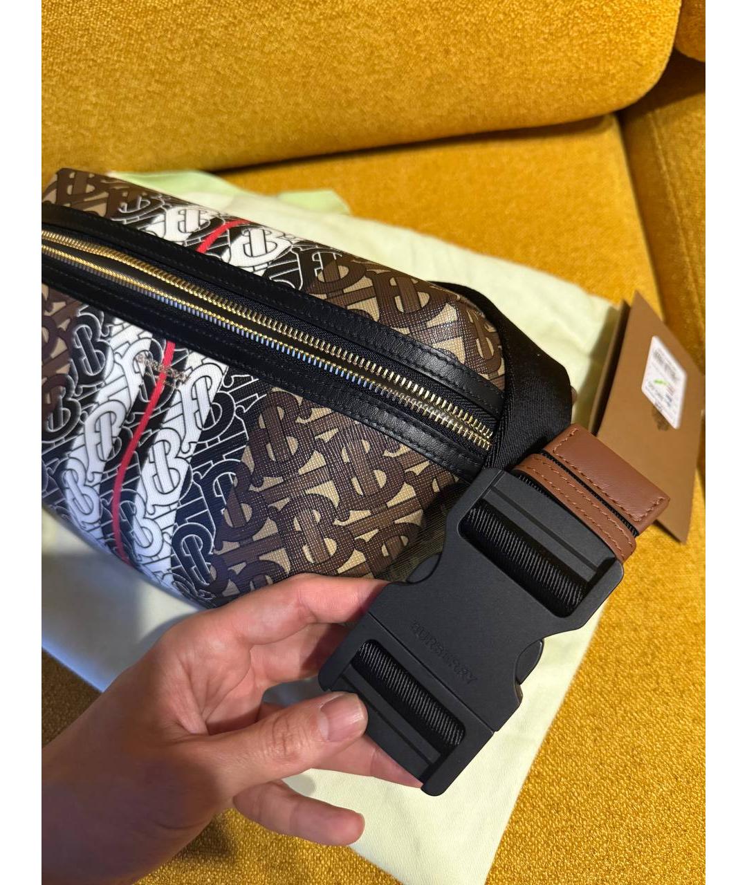 BURBERRY Коричневая поясная сумка, фото 2