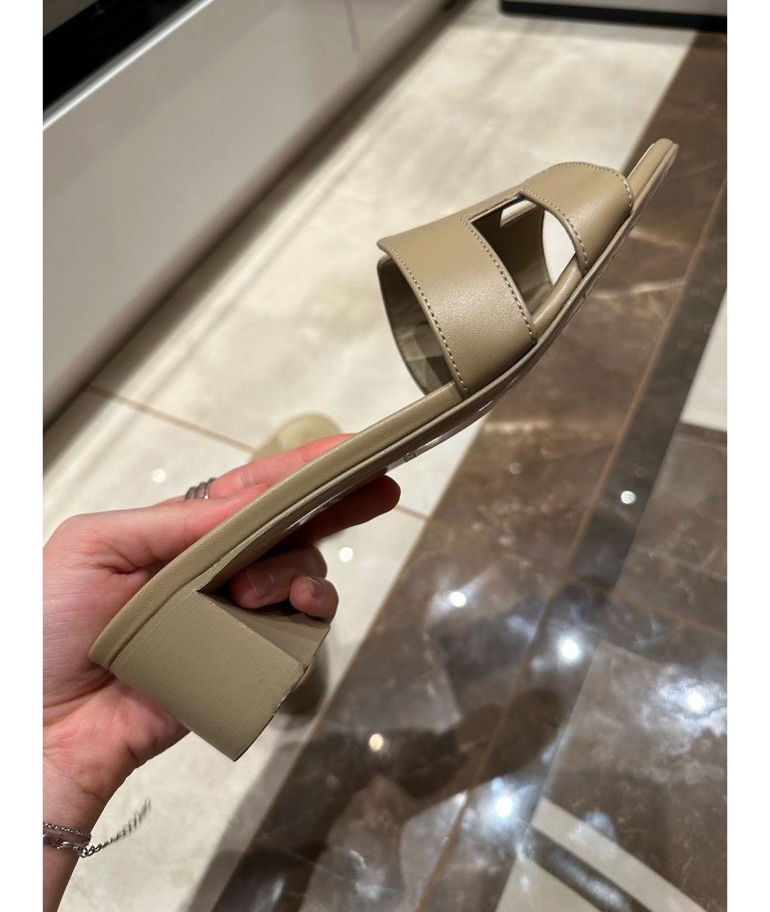 HERMES Бежевые кожаные мюли, фото 5