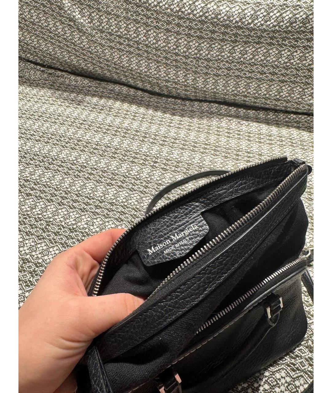 MAISON MARGIELA Черная кожаная сумка с короткими ручками, фото 4