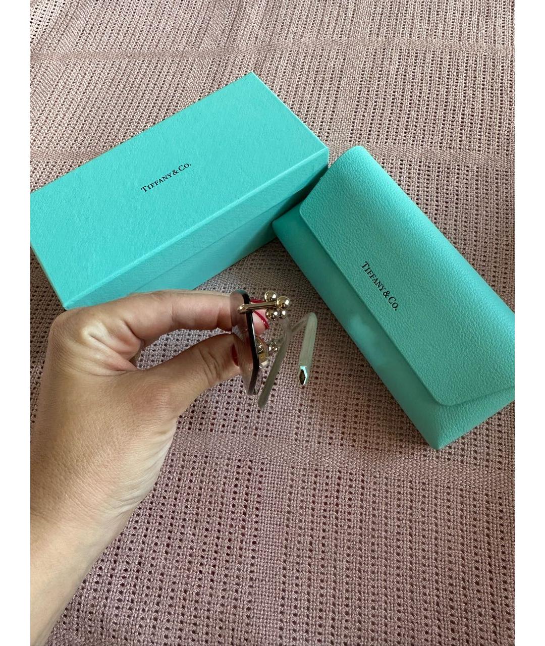 TIFFANY&CO Бежевые пластиковые солнцезащитные очки, фото 5