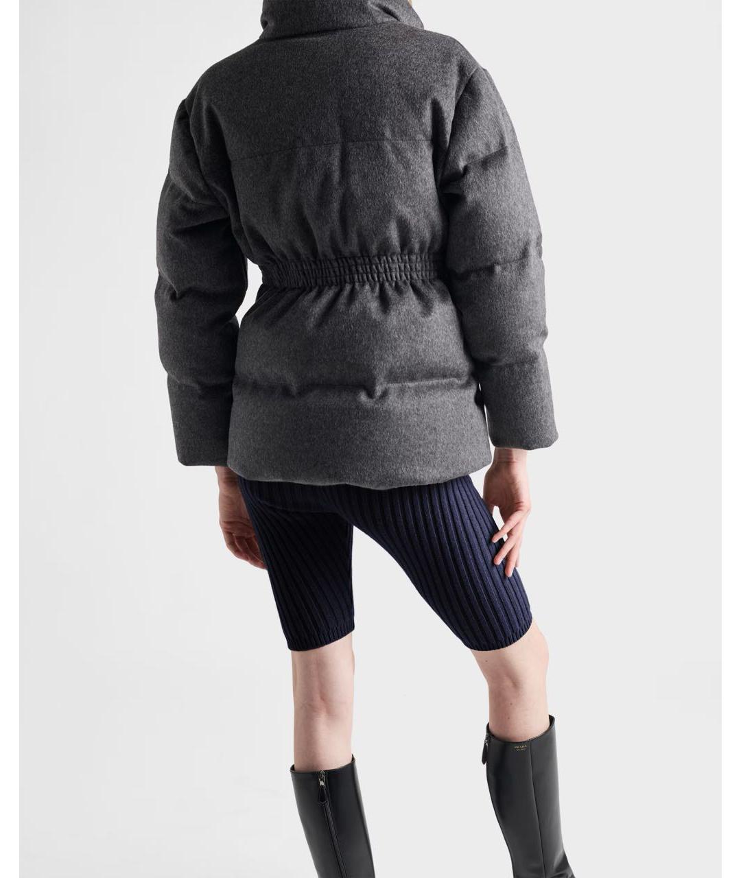 PRADA Серый полиэстеровый пуховик, фото 5