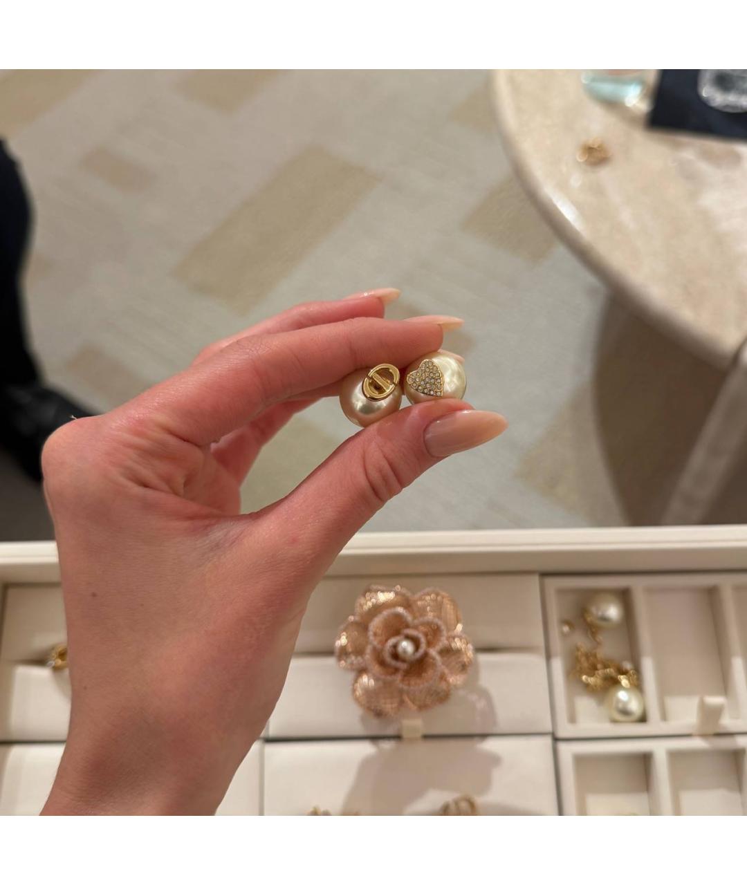 CHRISTIAN DIOR Белые жемчужные серьги, фото 4