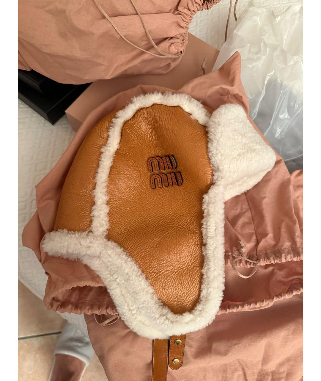 MIU MIU Коричневая кожаная шапка, фото 3
