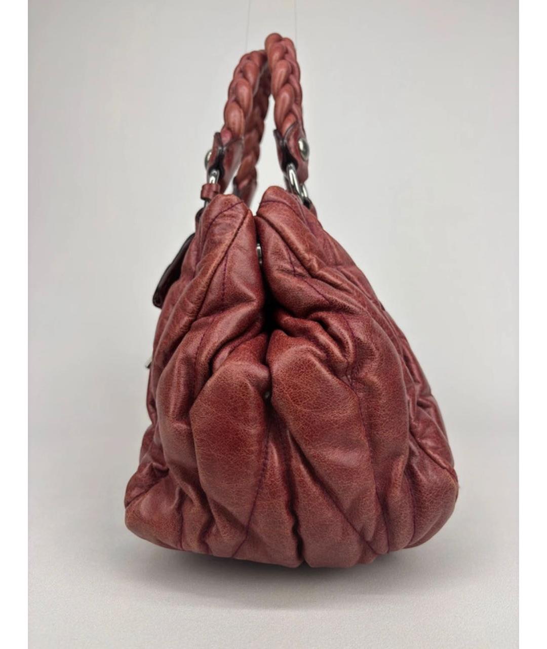 MIU MIU Бордовая кожаная сумка с короткими ручками, фото 4
