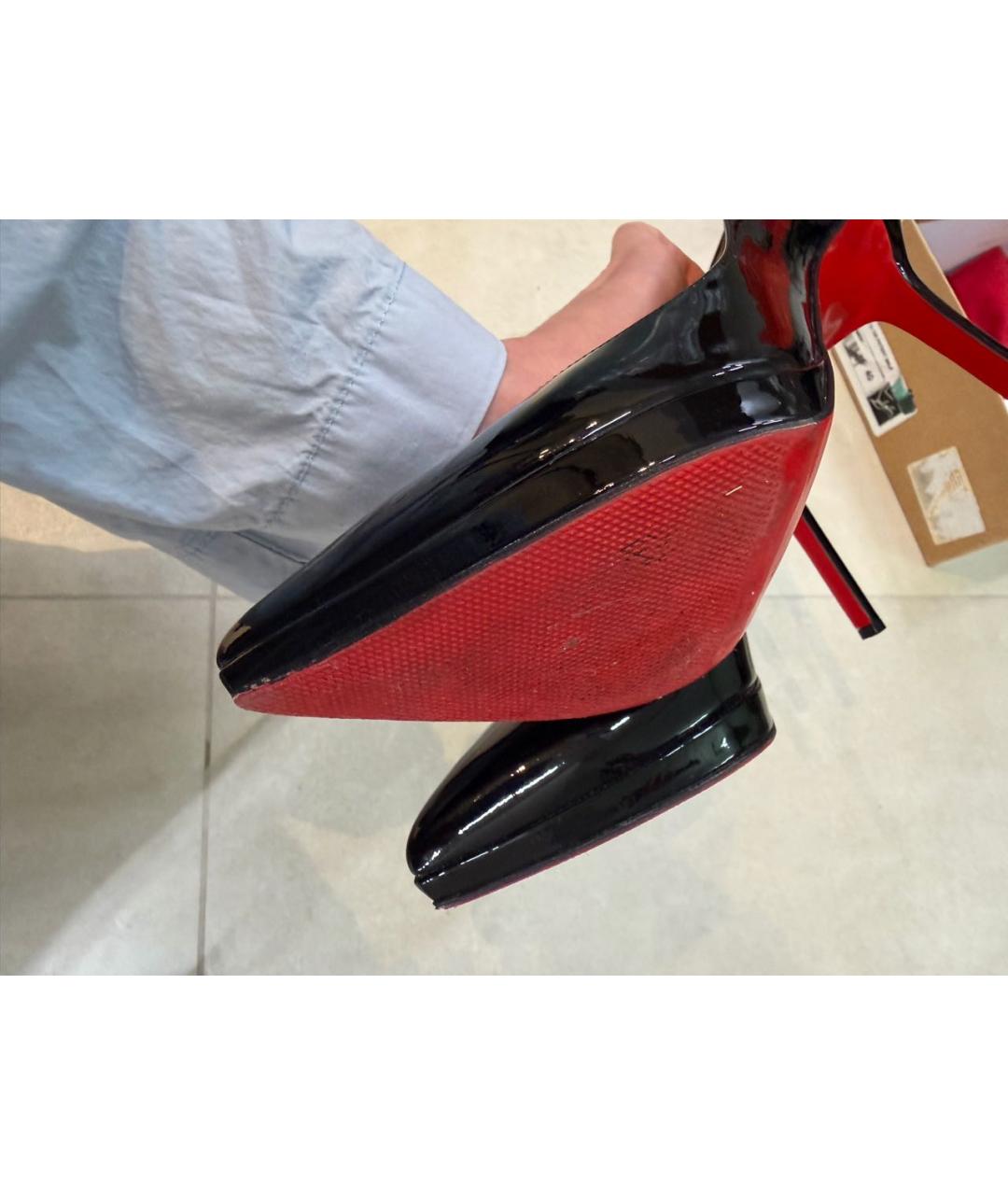 CHRISTIAN LOUBOUTIN Черные туфли из лакированной кожи, фото 6