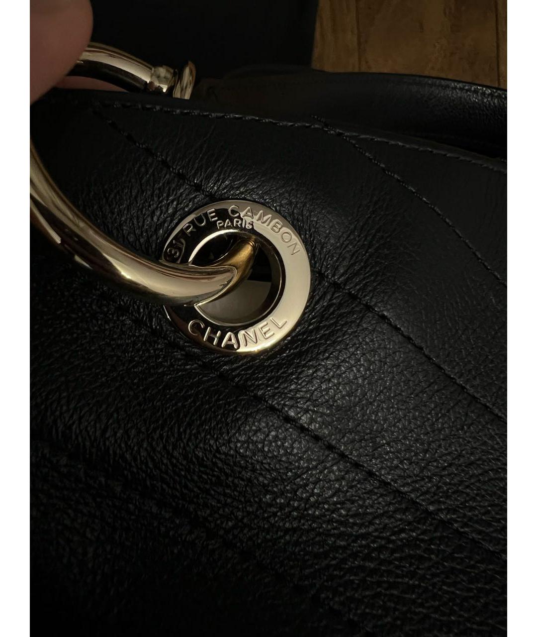 CHANEL Черная кожаная сумка через плечо, фото 6