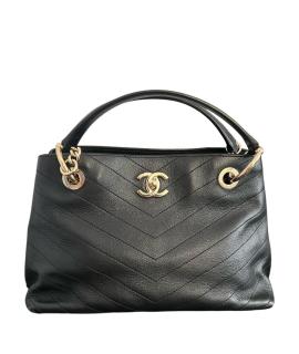 CHANEL Сумка через плечо