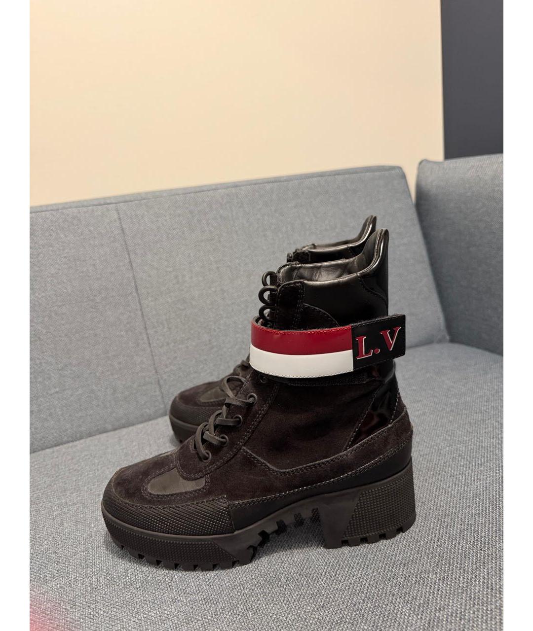 LOUIS VUITTON Черные замшевые ботинки, фото 8