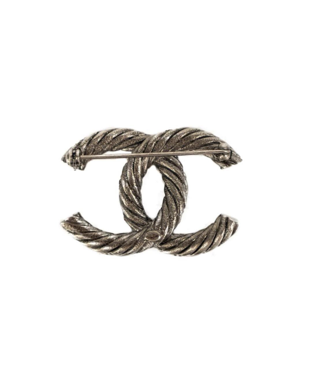 CHANEL Серая металлическая булавка / брошь, фото 2