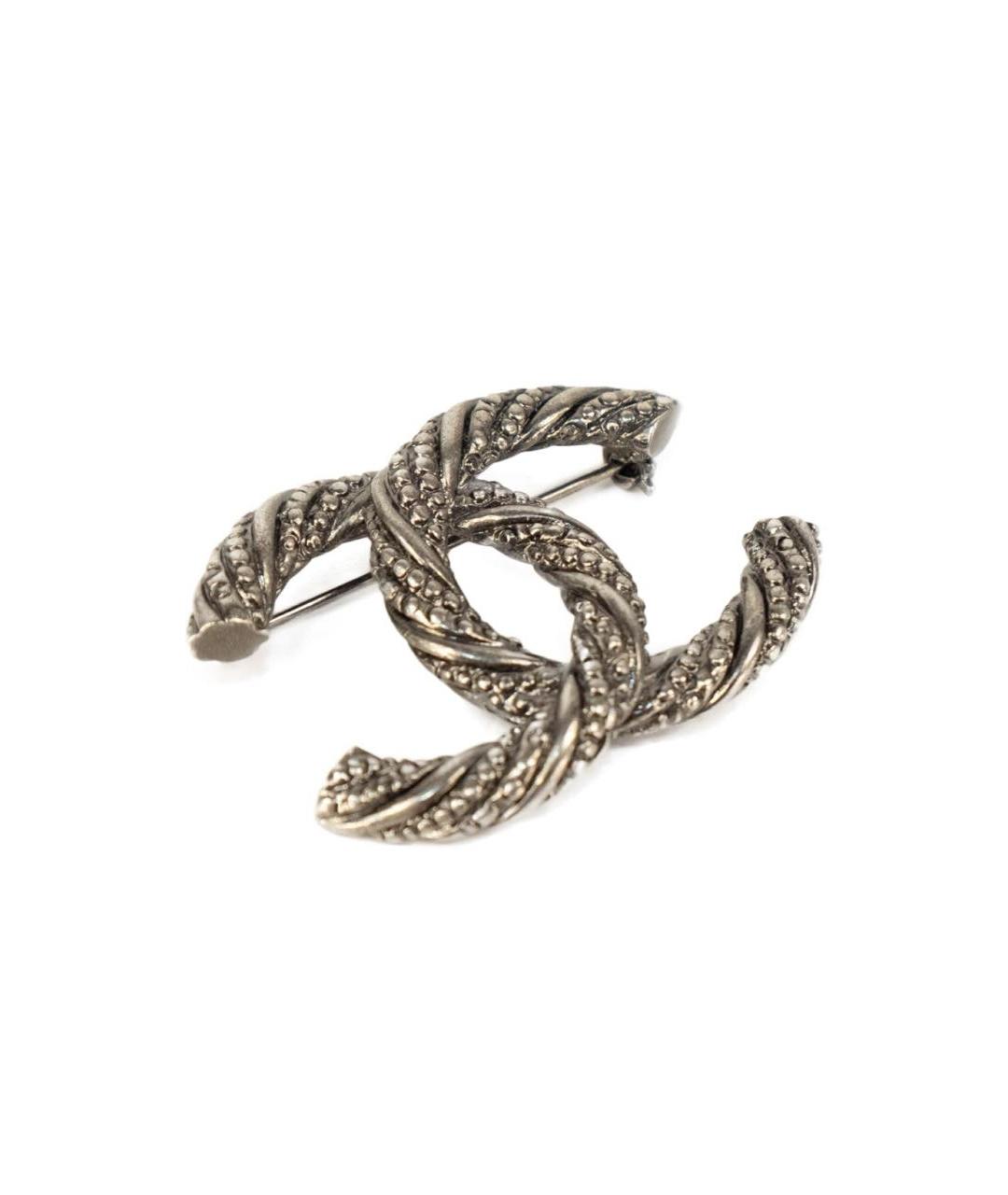 CHANEL Серая металлическая булавка / брошь, фото 3