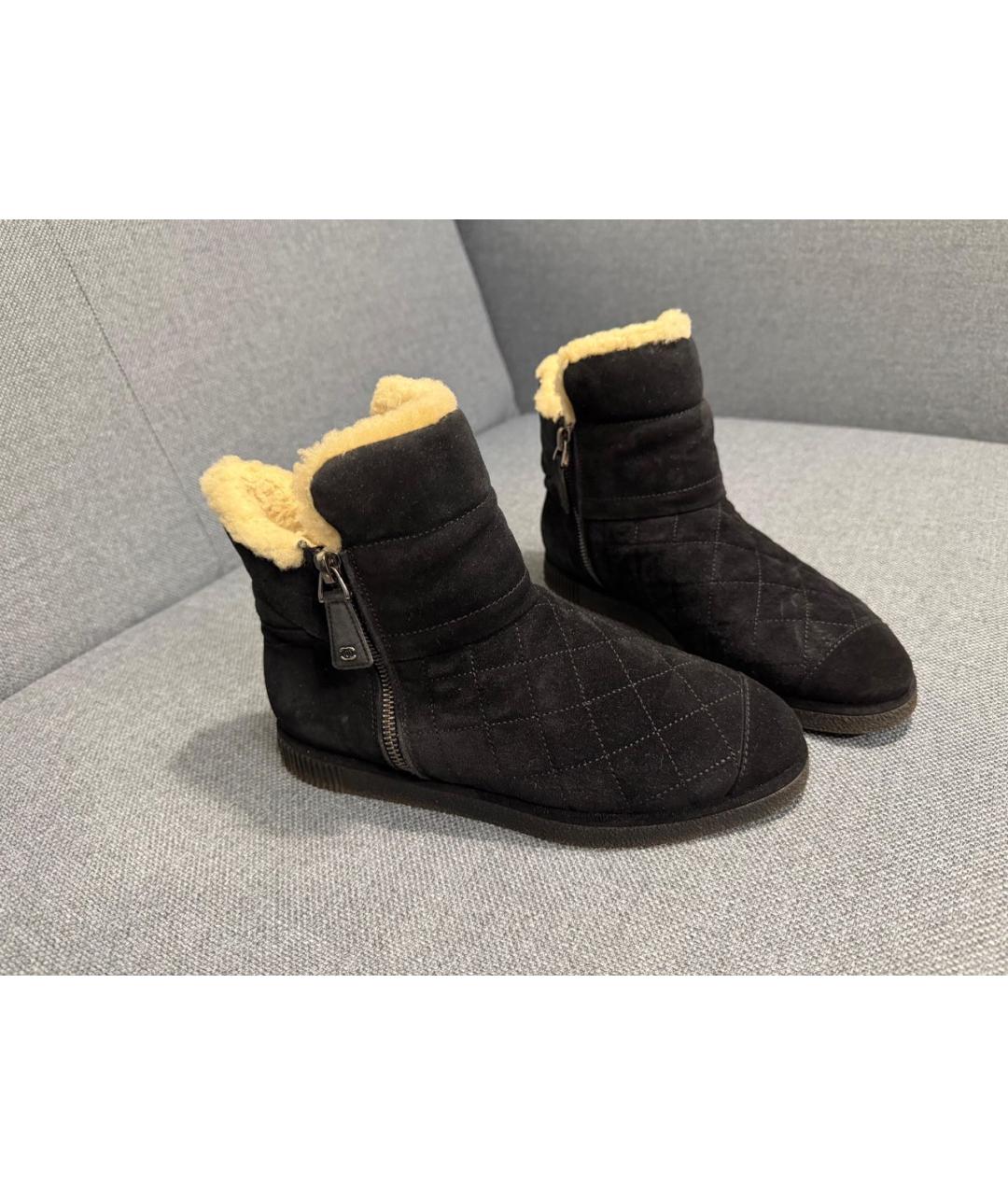 CHANEL Черные замшевые полусапоги, фото 4