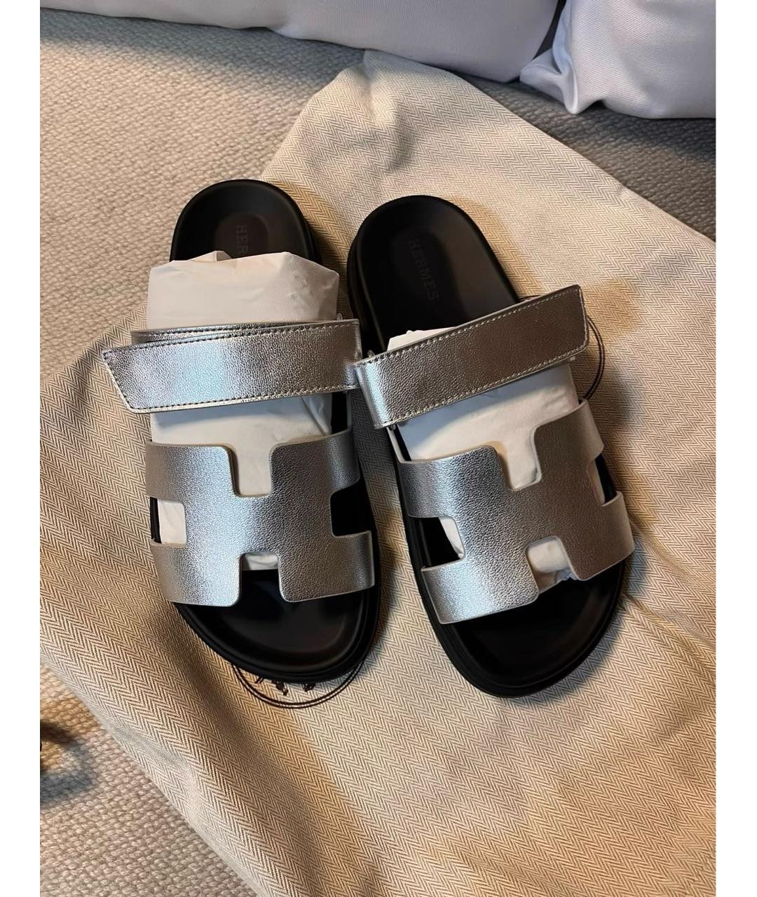 HERMES Серебряные кожаные шлепанцы, фото 2