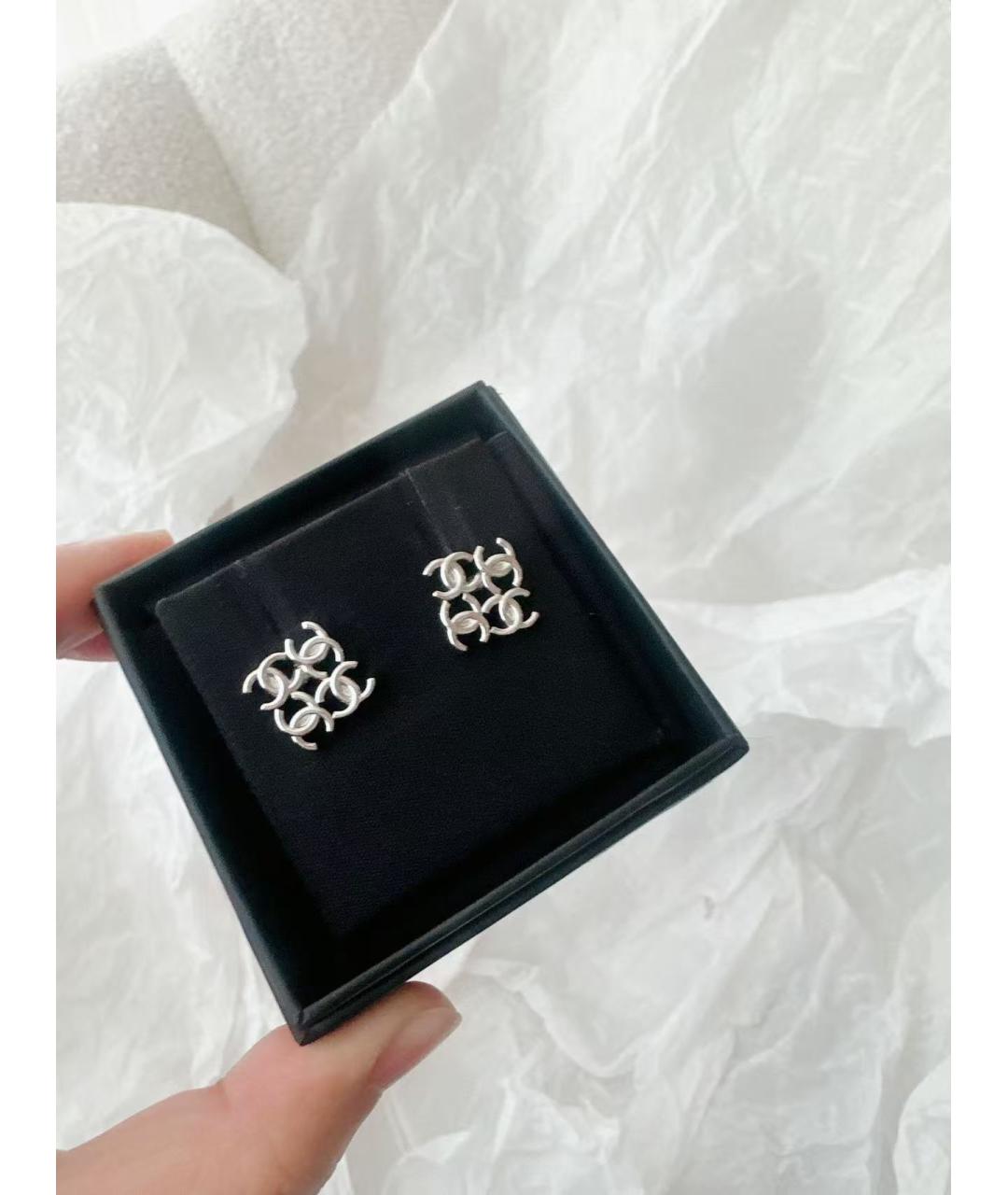 CHANEL Серебряные металлические серьги, фото 3