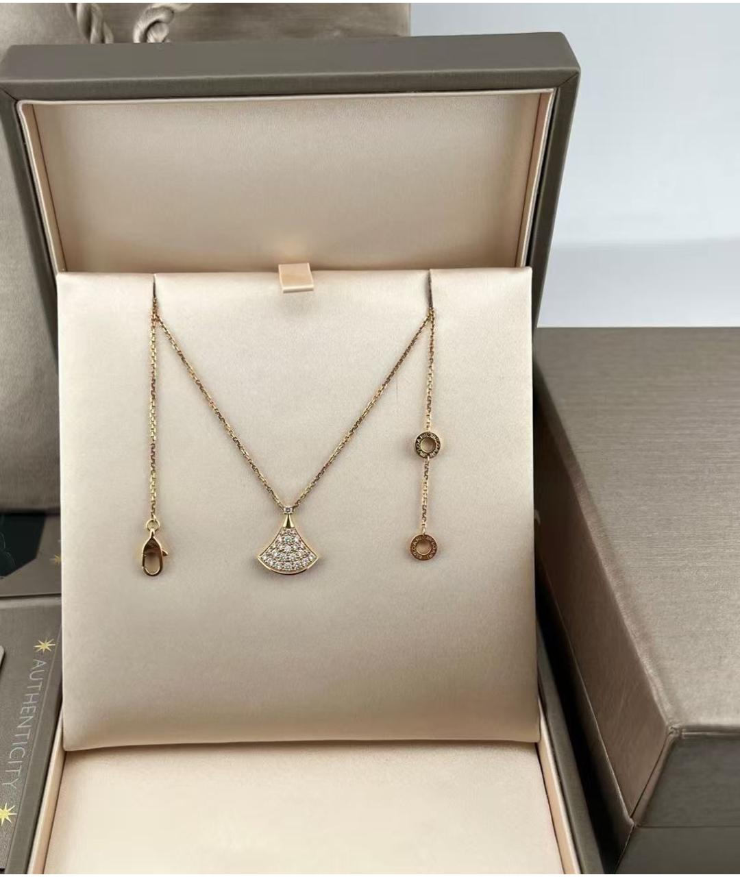 BVLGARI Золотое колье, фото 2