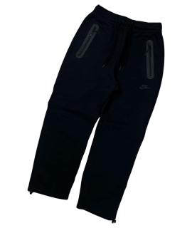 NIKE Повседневные брюки