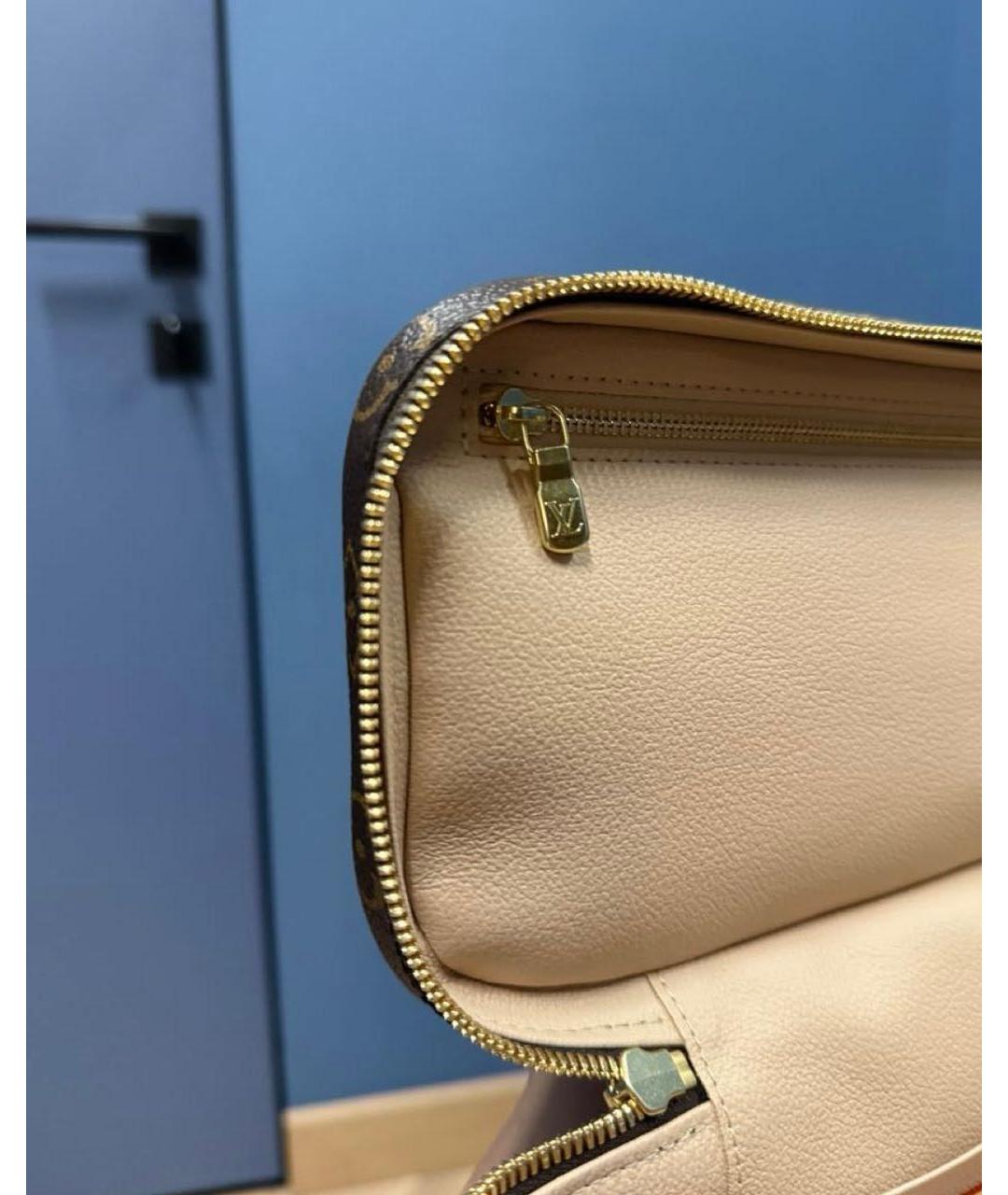 LOUIS VUITTON Коричневая косметичка, фото 6