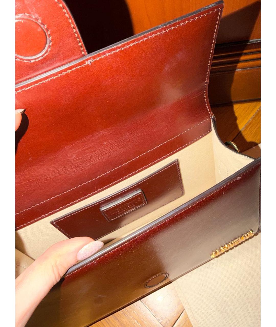 JACQUEMUS Бордовая кожаная сумка с короткими ручками, фото 4