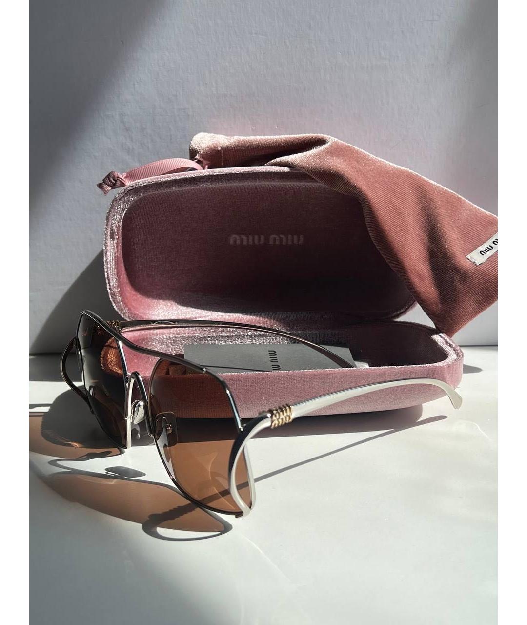 MIU MIU Бежевые металлические солнцезащитные очки, фото 2