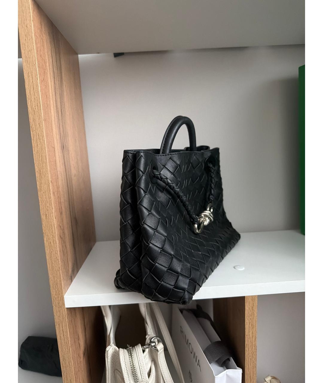 BOTTEGA VENETA Черная кожаная сумка через плечо, фото 2