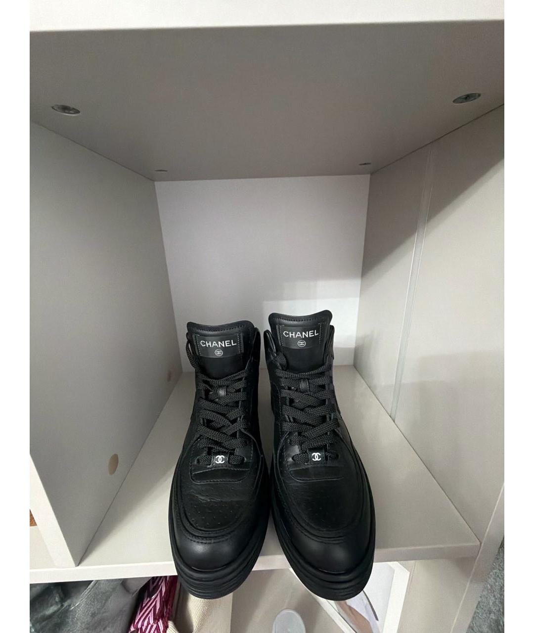 CHANEL Черные кожаные кроссовки, фото 2