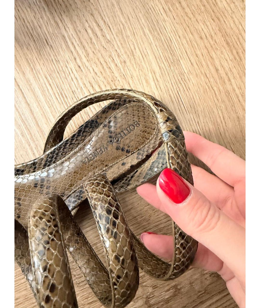 BOTTEGA VENETA Хаки босоножки из экзотической кожи, фото 8