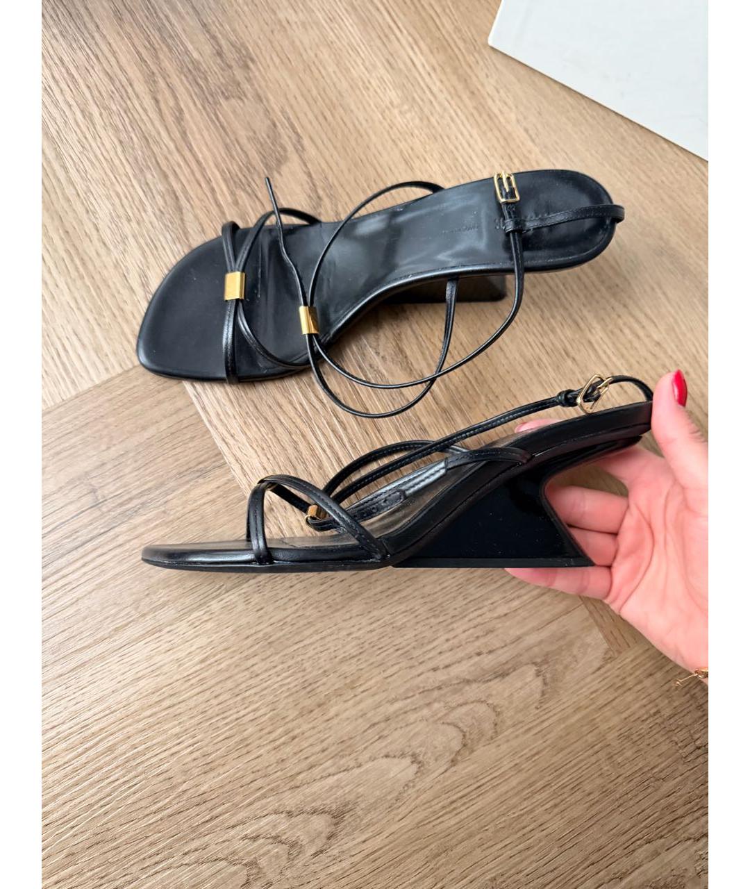 KHAITE Черные кожаные босоножки, фото 9
