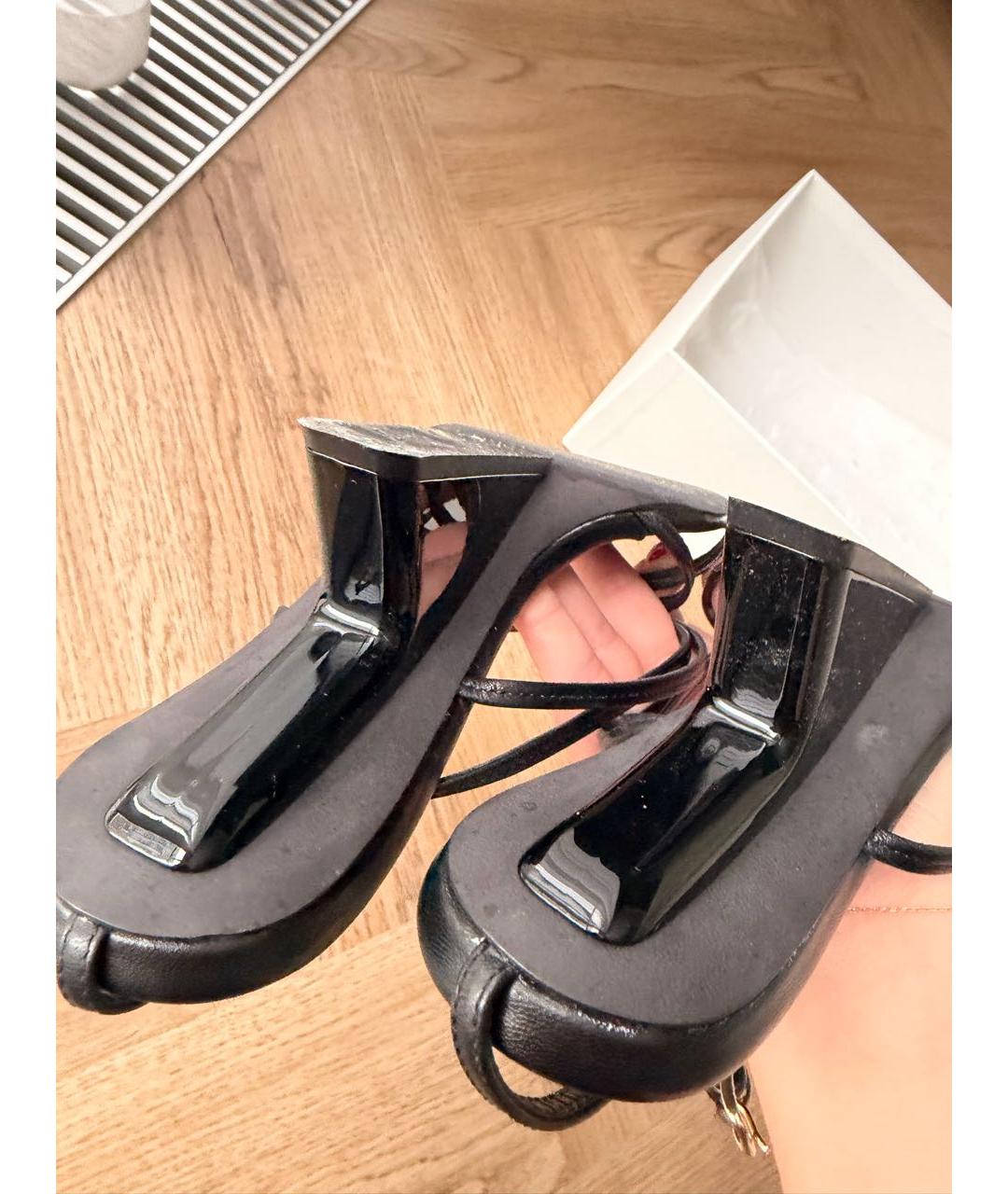 KHAITE Черные кожаные босоножки, фото 4