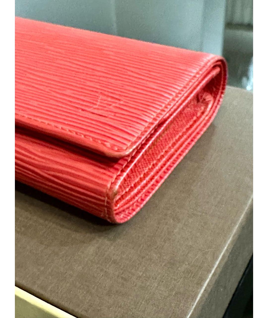 LOUIS VUITTON Красный кожаный кошелек, фото 2