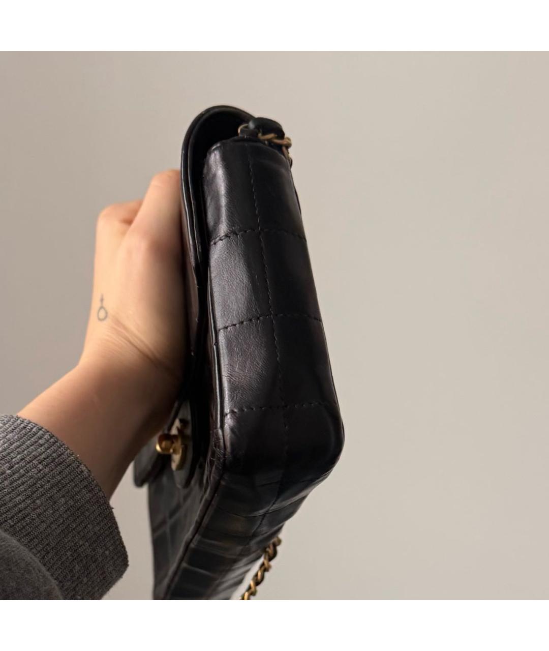CHANEL Черная кожаная сумка с короткими ручками, фото 6