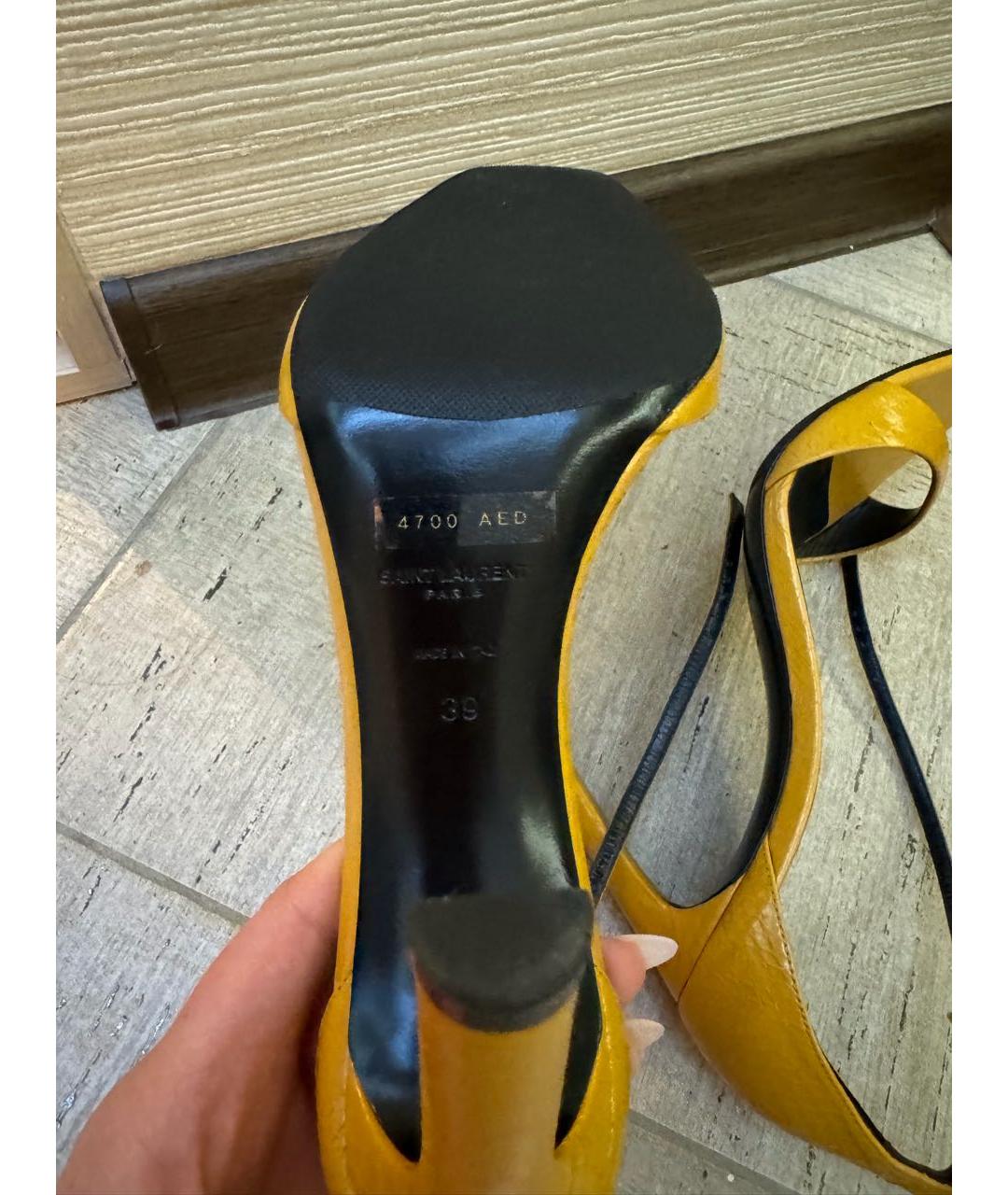 SAINT LAURENT Горчичные босоножки из экзотической кожи, фото 4