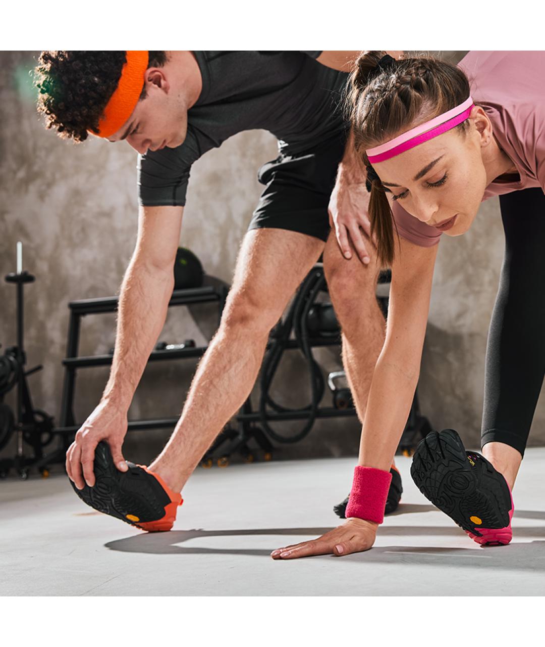 VIBRAM Черные низкие кроссовки / кеды, фото 8