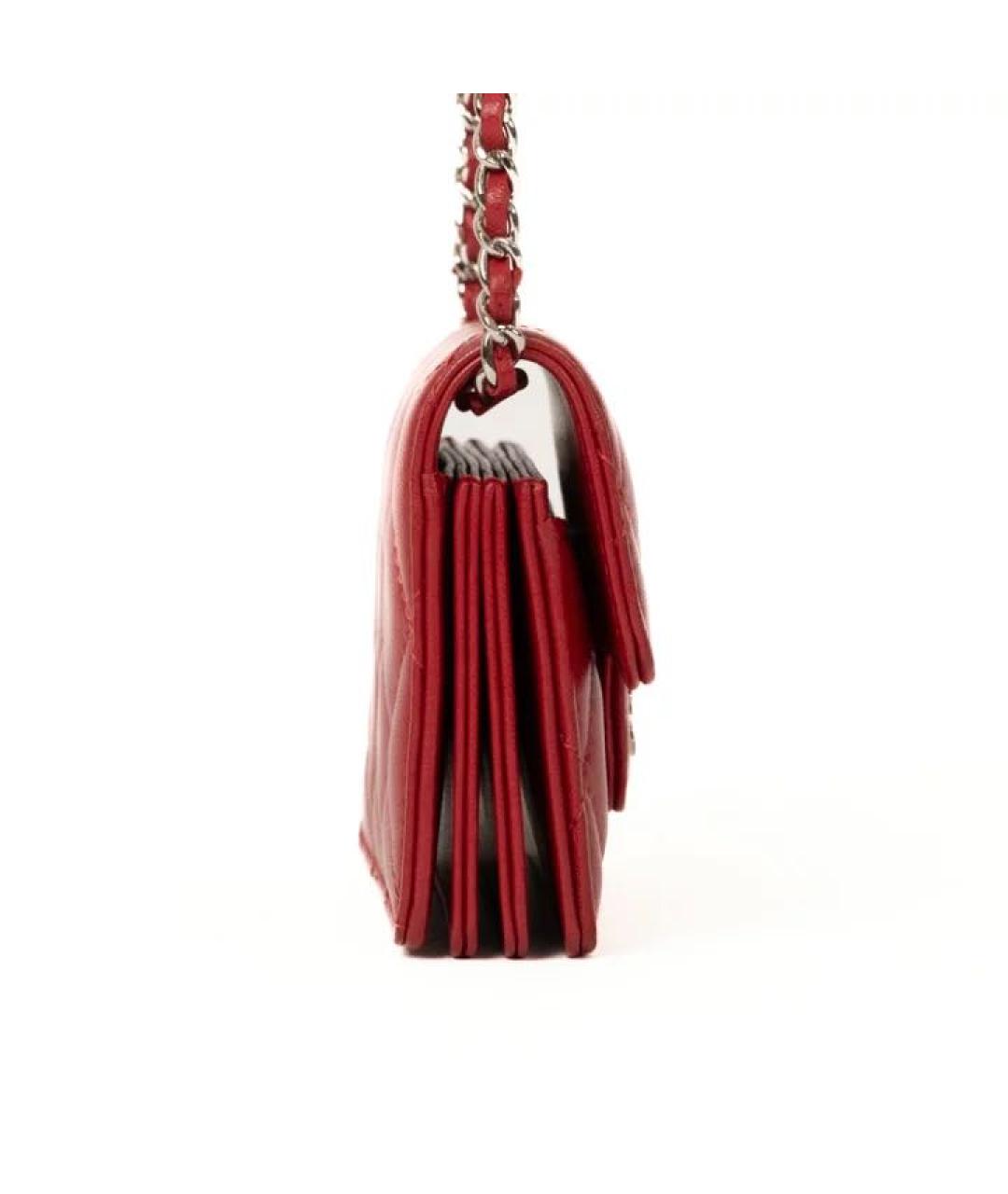 CHANEL Красная кожаная сумка через плечо, фото 2