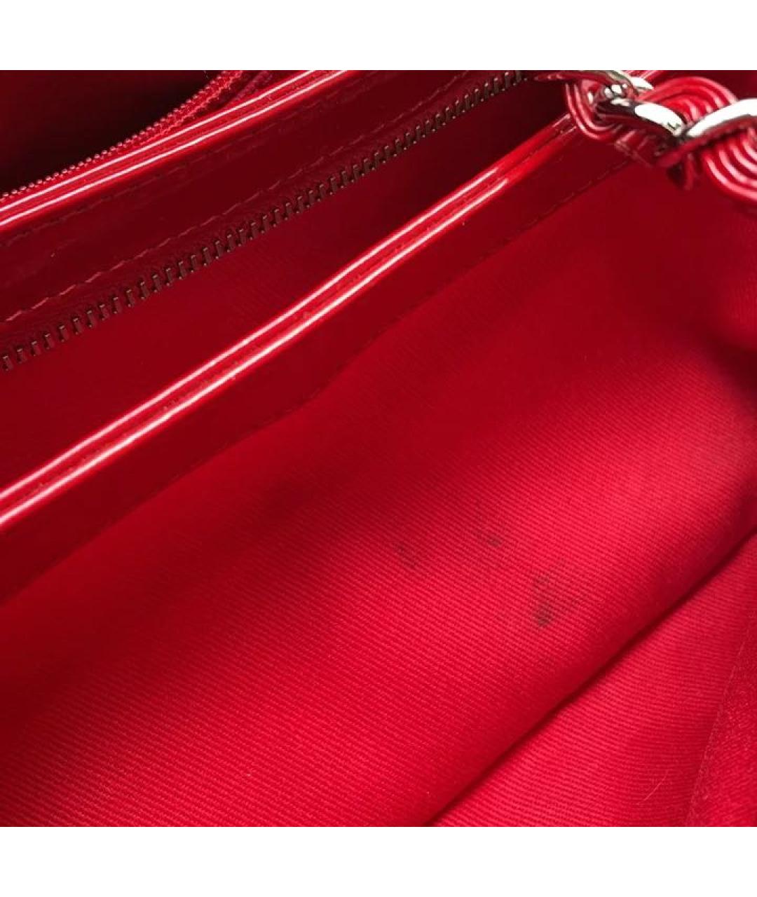 CHANEL Красная сумка с короткими ручками из лакированной кожи, фото 8