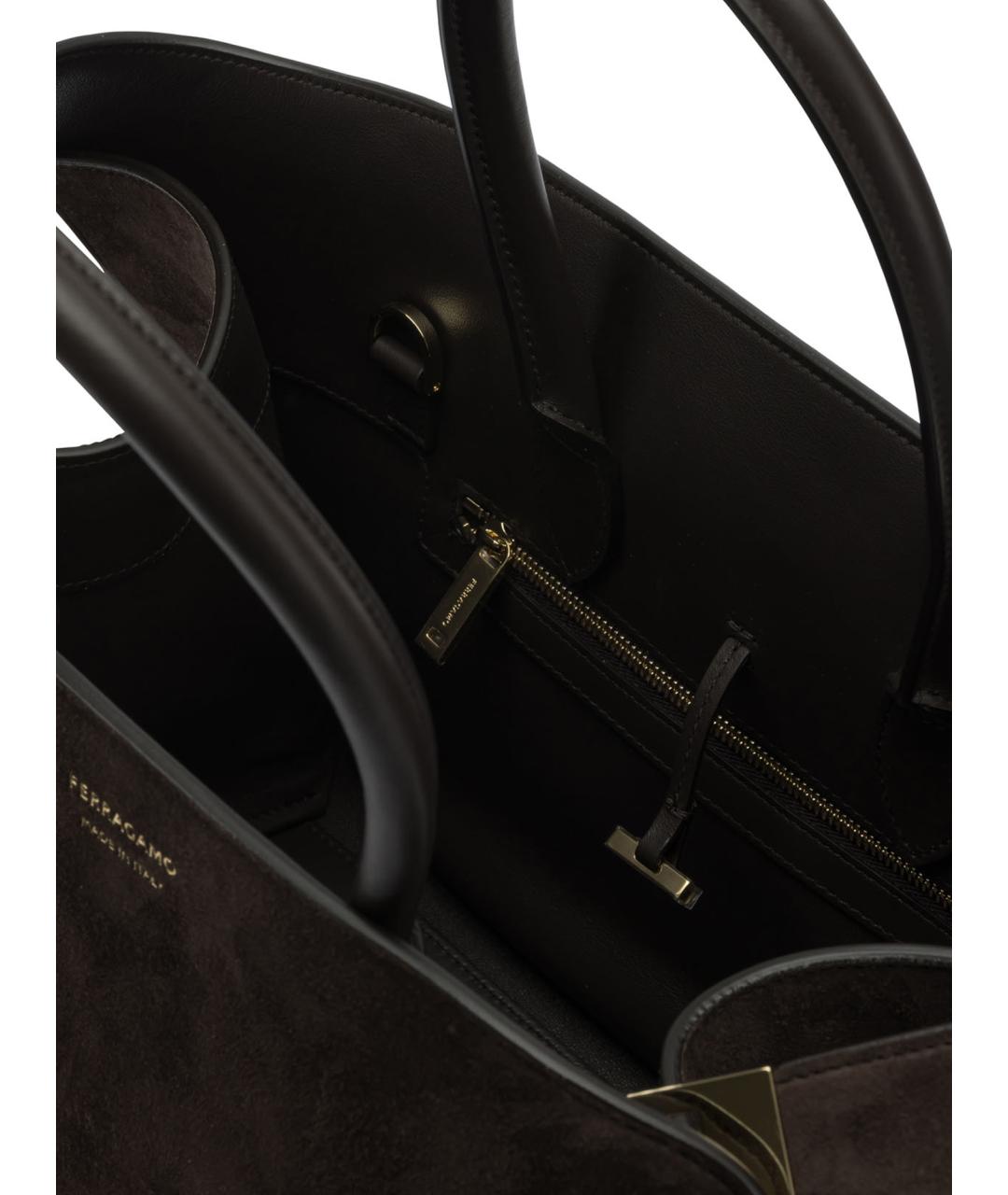 FERRAGAMO Коричневая замшевая сумка с короткими ручками, фото 5