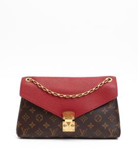 LOUIS VUITTON Сумка через плечо