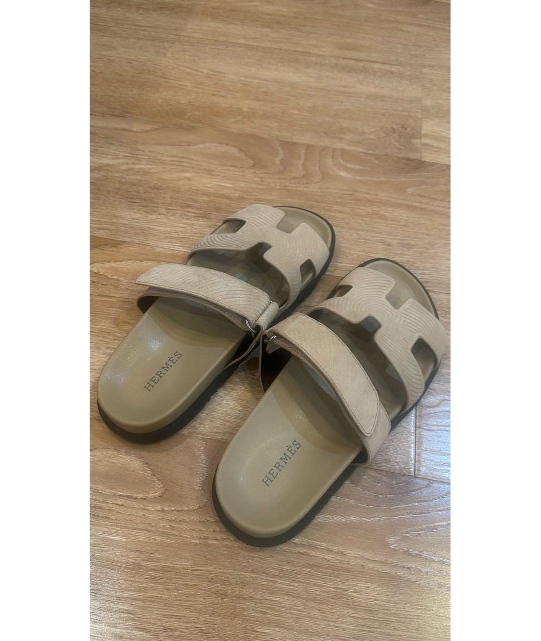 HERMES Бежевые замшевые сандалии, фото 4
