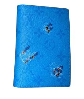 LOUIS VUITTON Обложка/футляр