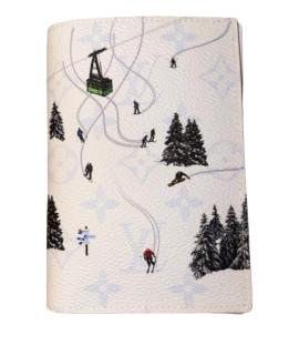 LOUIS VUITTON Обложка/футляр