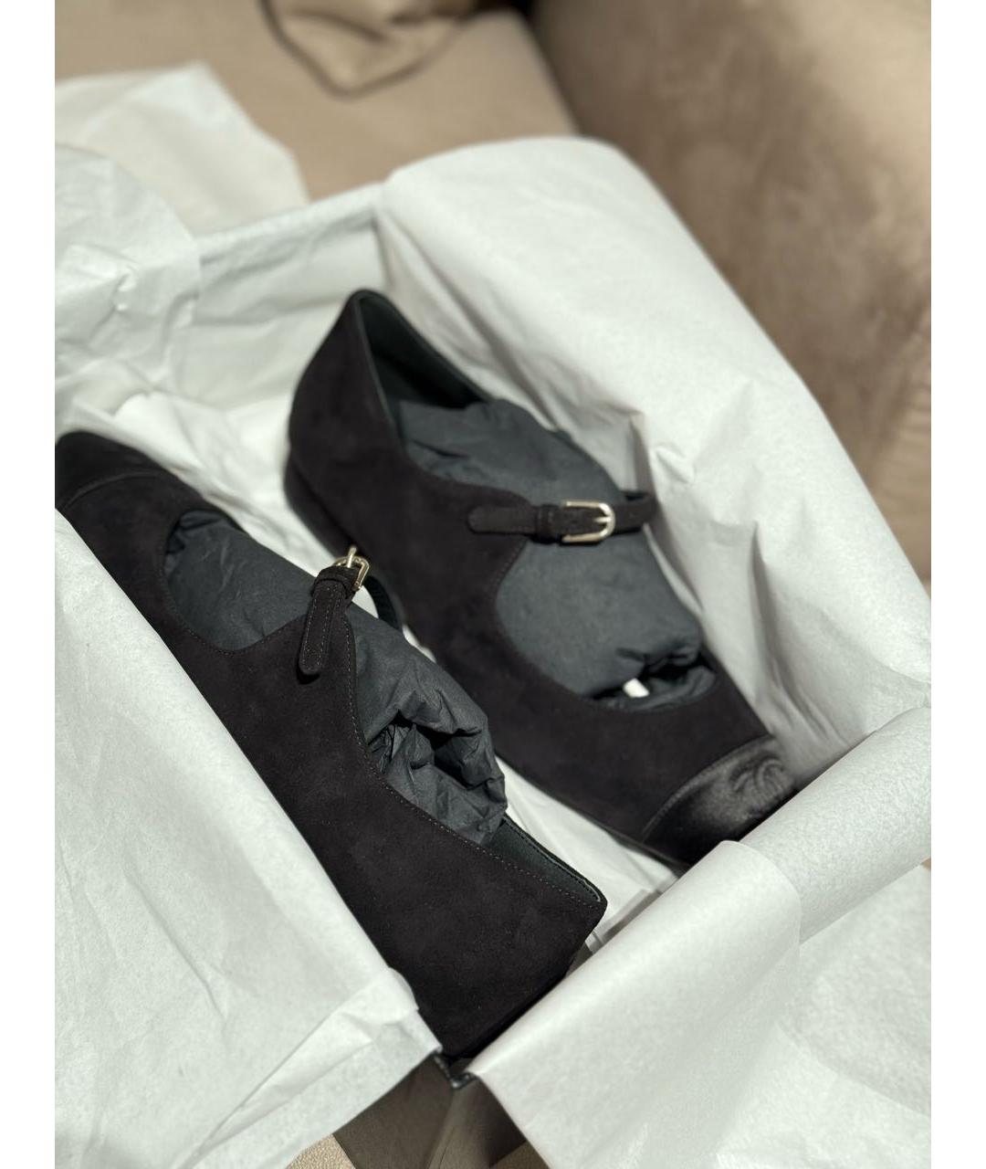 CHANEL Черные замшевые лодочки на низком каблуке, фото 6