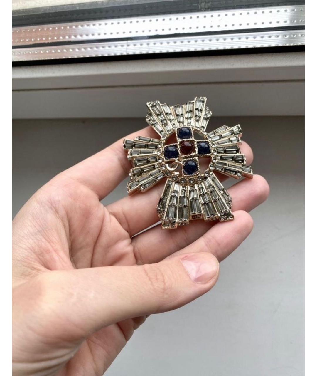 CHANEL Золотая металлическая булавка / брошь, фото 3