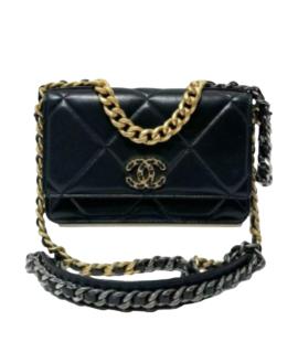 CHANEL Сумка через плечо