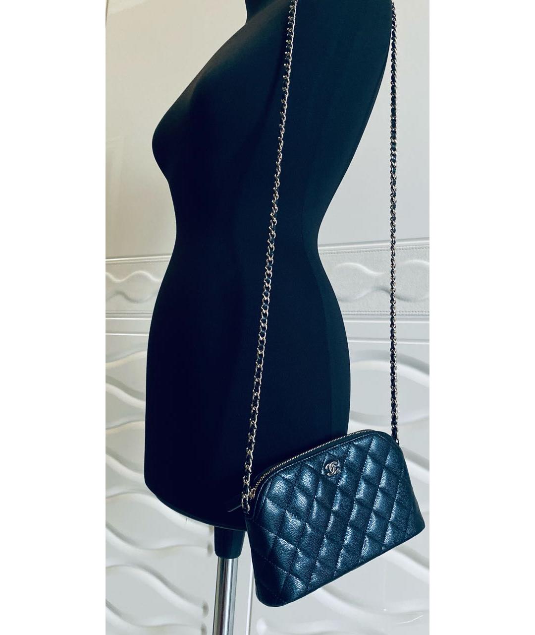 CHANEL Черная кожаная сумка через плечо, фото 3